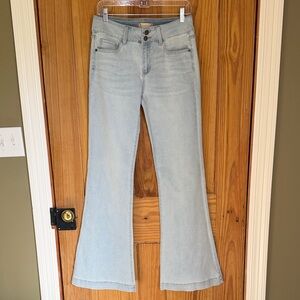 Altar’d State Light Wash Wide Leg Denim Jeans ~ 29